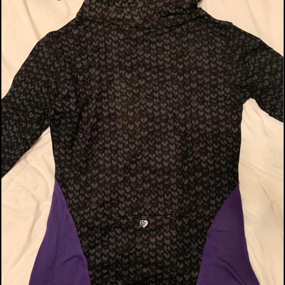 Women’s Washington Husky Pullover - Picture 2 of 2